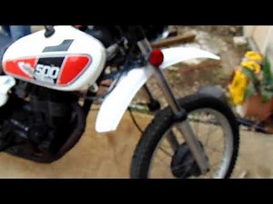 1976 Yamaha XT500 Wheelies