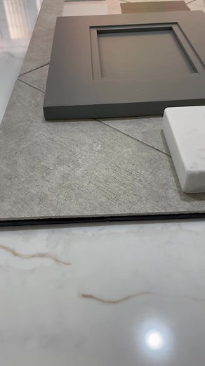 Does minimalist, open spaces and neutral color palette call your name? This contemporary style is for you! #ContemporaryDesignIdeas #kitchen #KitchenDesign #kitchendesigninspo | Smith and Nanney Design Center | Facebook