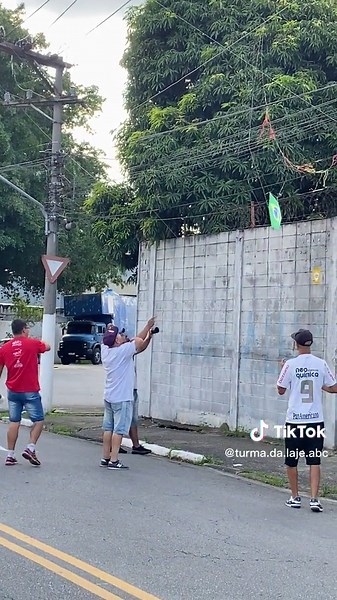 Sequencia de pipas caindo 🪁 #piparabioludo #pipa #pipas #pipagigante #pipacombate #xepadepipa