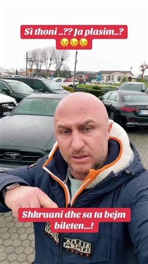 Video di DenisTaniOfficial✅ (@denis_tani) con VHS Nightmare - Aesthetic Neon