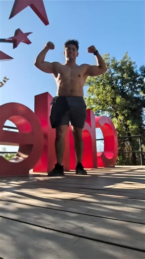 Denninson Carrillo on Instagram: "🤗😎💪"