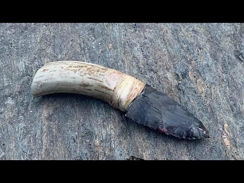 What is the difference between flint and chert?