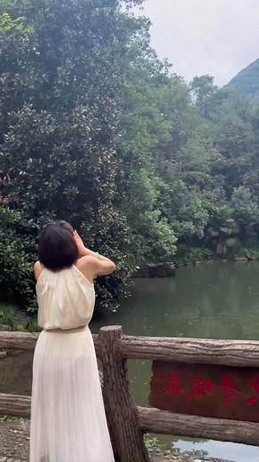 35M views · 418K reactions | A Ghost Emerged from the River #GhostStory #HauntedRiver #ScaryGhost #HorrorVideo #GhostInWater #SpookyStory #reels #funny #comedy #fun #shorts | BRR Start | Facebook