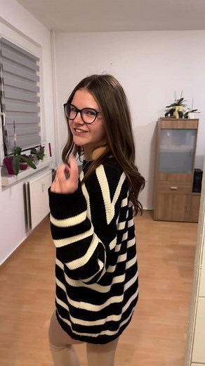 Isabella :) (@happy.accountant)’s videos with оригинальный звук - user39231919071