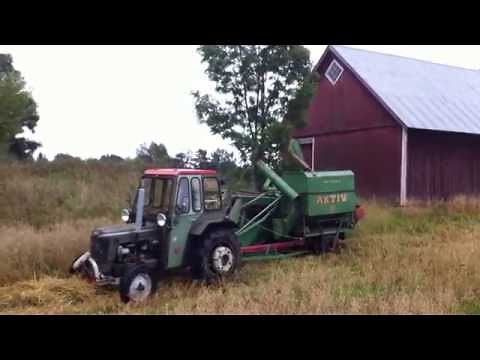 BMC 9/16 Mini Traktor och Aktiv tröska typ M start. Trailed combine.