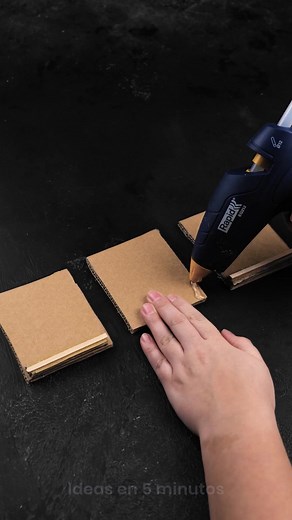 97K views · 143 reactions | ¡Parece que se puede hacer cualquier cosa con cartón! | Ideas en 5 minutos | Facebook