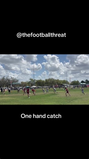 #him #footballtiktok #fyp #fypシ #followme | One Hand Catch Football