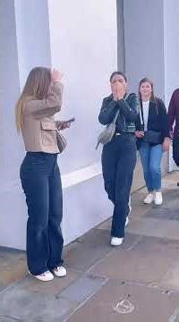 Falling box prank 🤣🤣🤣🤣 #scared #prank #jumpscare #scarecam #scareprank #funny #funnyvideos #fun