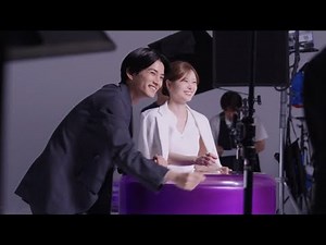 白石麻衣×渡邊圭祐、CM初共演で和気あいあい！指を添えるシーンでは思わず笑い合う姿も BIOHEAL BOH新CM「「肌会議 -さあ、肌を聞こう。-」篇