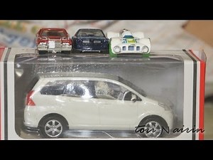 Toy Cars Hot Wheels Toys vs Daihatsu Zenia Игрушки Машинки для Детей Tori N Airin