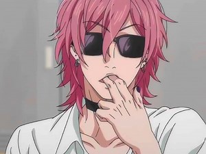Karakter Anime Cowok Rambut Pink yang Menarik