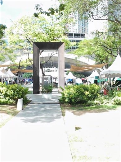 Walking Ayala Triangle Gardens 🌿 Makati #shorts