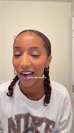 164 reactions · 4 comments | my weekly curly hair routine #curlyhair #curlyhairroutine #hairtutorial #hairstyles hair gloss mask @Gisou curl cream @Marc Anthony Hair curl activator @Creme of Nature | Sam M | Facebook