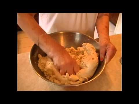 Maria's Kitchen - How to make "Gorditas"