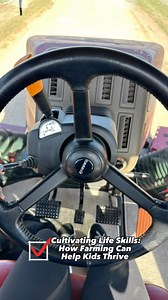 Letting the kids be a part of the #Farm can be a powerful way to inspire them and guide them with important values and skills 👨‍👧‍👦🌱 By giving them responsibilities, they can develop a strong work ethic, responsibility, and practical skills that they’ll carry with them throughout their lives 💪. ➡️And I’ll be the first to admit that my son Jon already knows more about farming than I do at his age. Last week when we were driving the quad tractor together, Jon rolled soybeans without auto stee