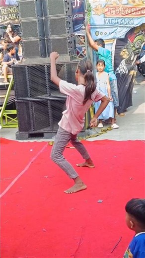 Nengnong asyik joget bareng Buroq TSA #viralvideo
