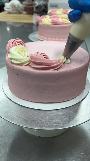 Are you team raspberry cream? #cake #cakedecorating #cakedecorator #caketok #cakesoftiktok #raspberry #cream #cakevideo #team