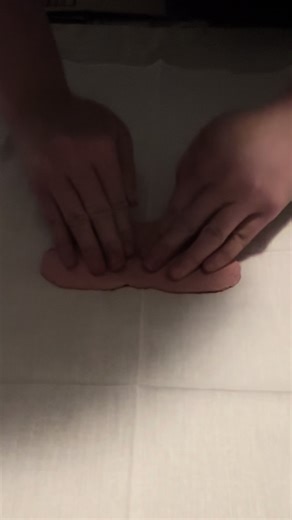 Understanding Sore Hands from Linocut Printing