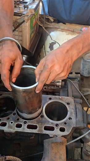 Commander cylinder sleeve fitting in #shorts #mechanical #ytshorts ##mechanic