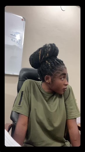 Humorous Sound Reactions with Friends