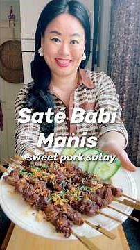 🥩🔥 Saté Babi Manis. Juicy pork skewers glazed in a sticky kecap manis bumbu.