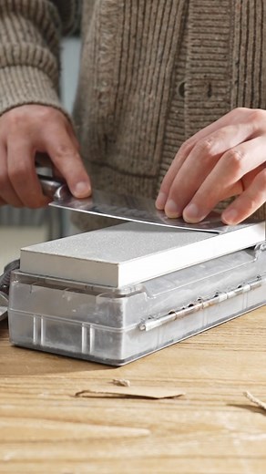 From dull to deadly sharp — SHARPAL 168H Diamond Sharpening Stone brings your tired blades back to life in just a few strokes. #SHARPAL #SHARPALknifesharpener #SHARPALdiamondsharpeningstone #SHARPAL168H #beforeandafter #restoration #fix #dull #sharpener #sharpening | Sharpal Inc.