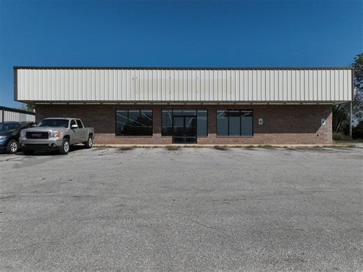 106 E Main St, Gassville, AR 72635 - Former Dollar General For Sale or Lease | LoopNet