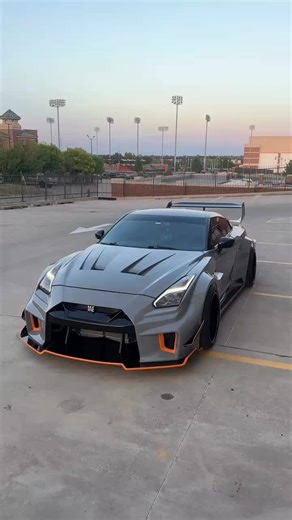Nissan GT-R R35 Showcase