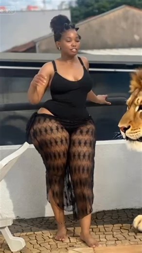 Avril on Instagram: "Vuma dloz’lam 🖤✨😂 #fy #fypreelsシ゚ #gauteng #explore #limpopo"