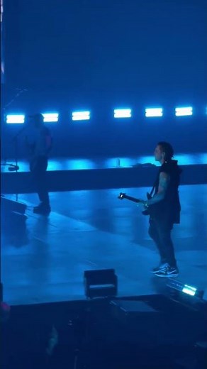 Save me - Guitar Solo - Avenged Sevenfold - Cool man 😎🔥