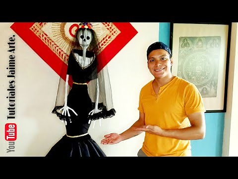 Como hacer una catrina con periodico paso a paso 🌺💐💀⚰/Manualidades del Día De Muertos.🎃⚰Hallowen ☠☠