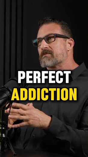 Social Media Is The Perfect Addiction | Dr. Andrew Huberman & Andy Stumpf