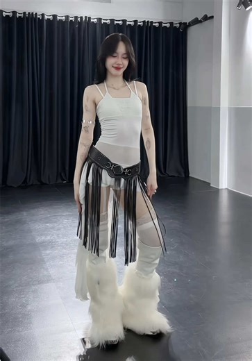 Celebrate Tết with Joyful Dance Moves