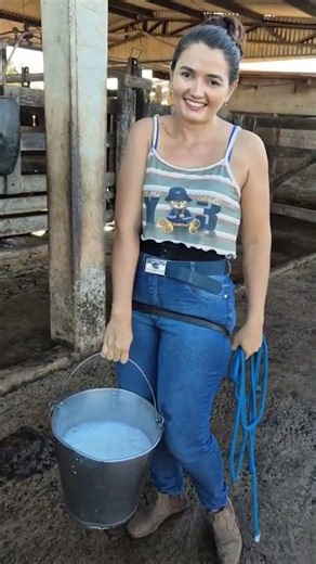 Fresh Cow Milking Process 🐄🥛 | Farm Life Shorts #shorts #dairyfarm #villagelife #farming