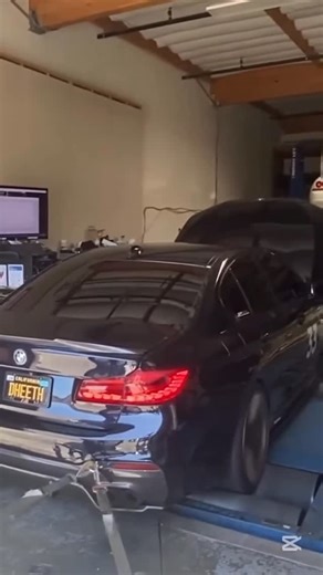 CARHUB on Instagram: "Underrated Sleeper monster (Carhub24-2 on YouTube) - #bmw335d #335d #sleeper #budgetcars"