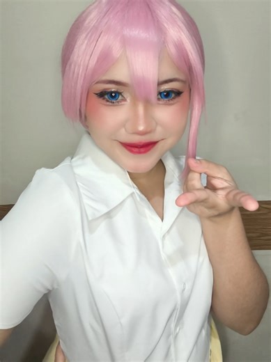 Divertidos bloopers de cosplay de Ichika Nakano