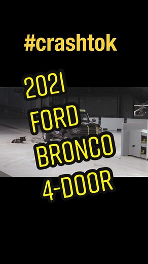 By popular request…the 2021 Ford Bronco 4-door. The vehicle missed out on a safety award due to an acceptable rating in head restraint testing and marginal rating in the headlight systems evaluation. #crashtok #iihs #highwaysafety #cartok #carsoftiktok