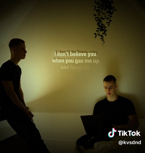 La relación complicada de David y su wifey