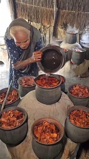 🔥 Traditional Jaggery Making Process in Village | How Pure Gur is Made 🍯