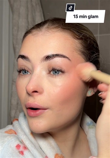 Morning Transformation: 15-Minute Glam for Everyday