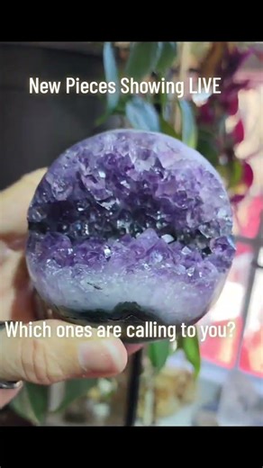 Beautiful New Pieces Showing Live!