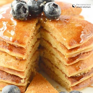 1.7K views | 4 INGREDIENTS VEGAN PANCAKES using Chickpea Flour ! RECIPE : https://www.theconsciousplantkitchen.com/chickpea-flour-pancakes/ | The Conscious Plant Kitchen | Facebook