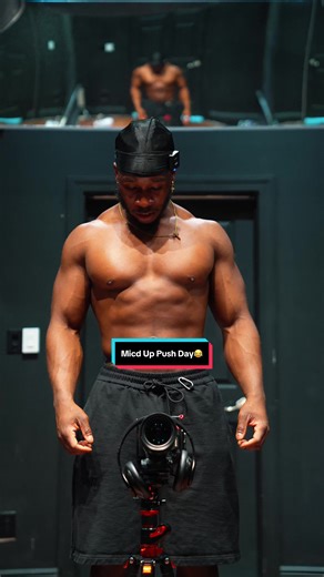 First Class Gym Equipment for Chest and Shoulder Workout