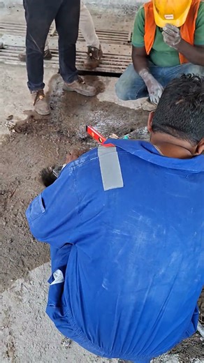 Vertical turbine pump foundation bolt and base plate fixing