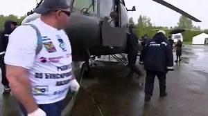 "Russian Hulk" sets world record by pulling three helicopters