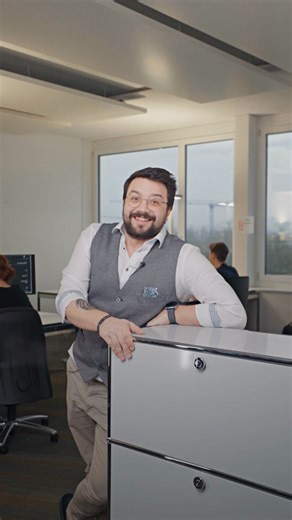 Abwechslung ist kein Versprechen – sondern Alltag. Bei SUCO Informatik AG ist kein Tag wie der andere: Support, Werkstatt, Kunden vor Ort, Administration oder Projekte. Du entwickelst Dich weiter, probierst Neues aus und wächst Schritt für Schritt. Was Mitarbeitende besonders schätzen: die Vielseitigkeit, das familiäre Team, kurze Wege und der direkte Kontakt zu Kunden – oft per Du. Eigenständigkeit wird erwartet, aber Du bist nie allein. 👉 Wenn Du IT nicht nur ausführen, sondern erleben willst