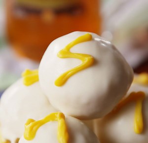 Harry Potter fans, these are wizard worthy ⚡️⚡️ Full recipe: http://dlsh.it/oLs0kTH | Delish