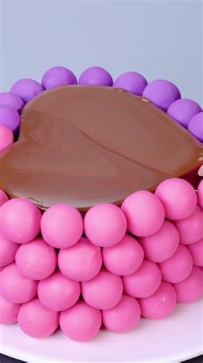 Восхитительный шоколадный торт в форме сердца 🍫💖 #шорты #десерт #сладости