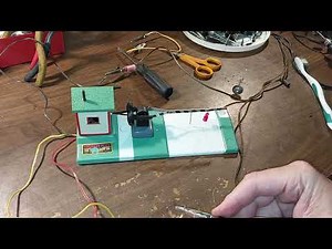 AMERICAN FLYER TRAINS #600 CROSSING GATE WITH BELL