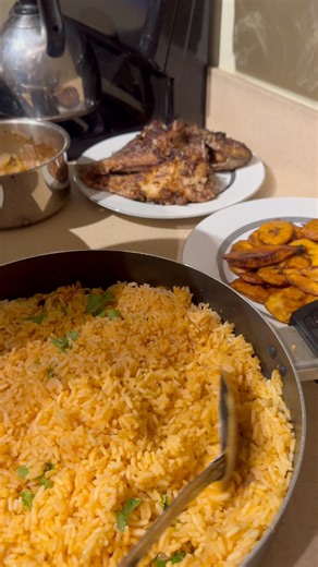 3.7K views · 74 reactions | Not so Traditional Spanish Rice  | Chef Reyanna | Facebook